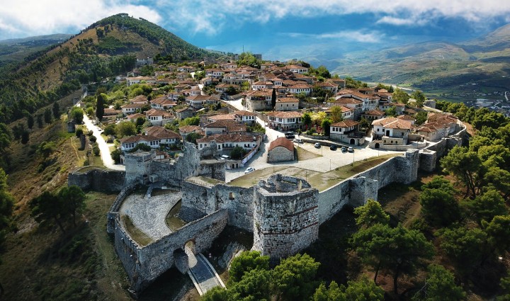 Albania en mayo