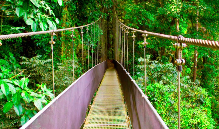 Costa Rica y Panamá del Pacífico al Caribe