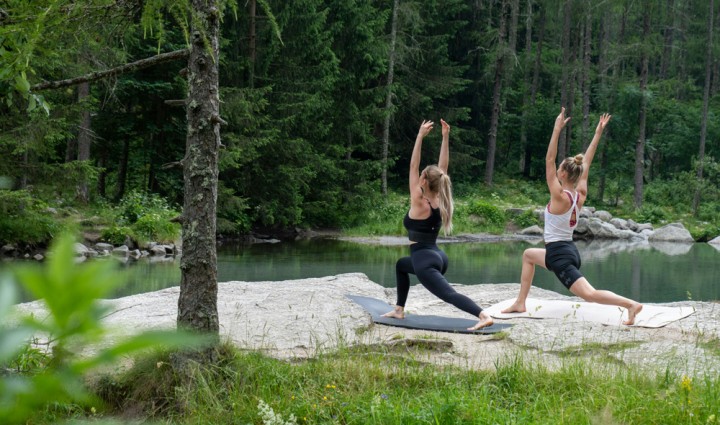 YOGA por los Caminos del Tirol y Baviera